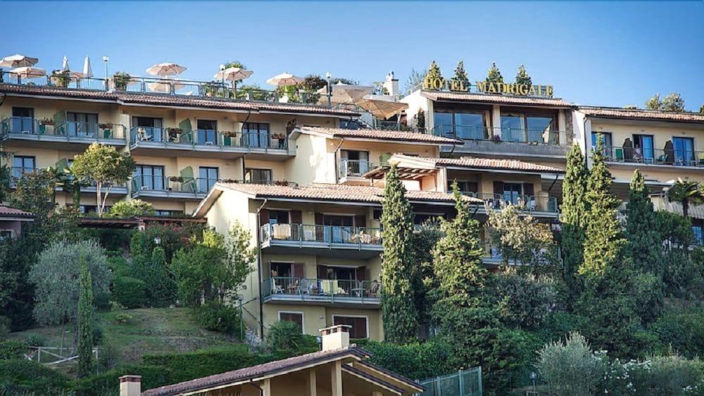 Marciaga Residence Madrigale מראה חיצוני תמונה