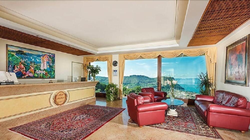 Marciaga Residence Madrigale מראה חיצוני תמונה