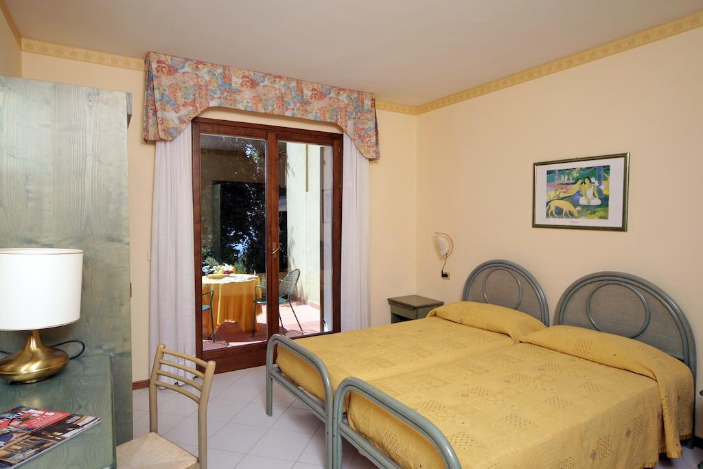 Marciaga Residence Madrigale חדר תמונה