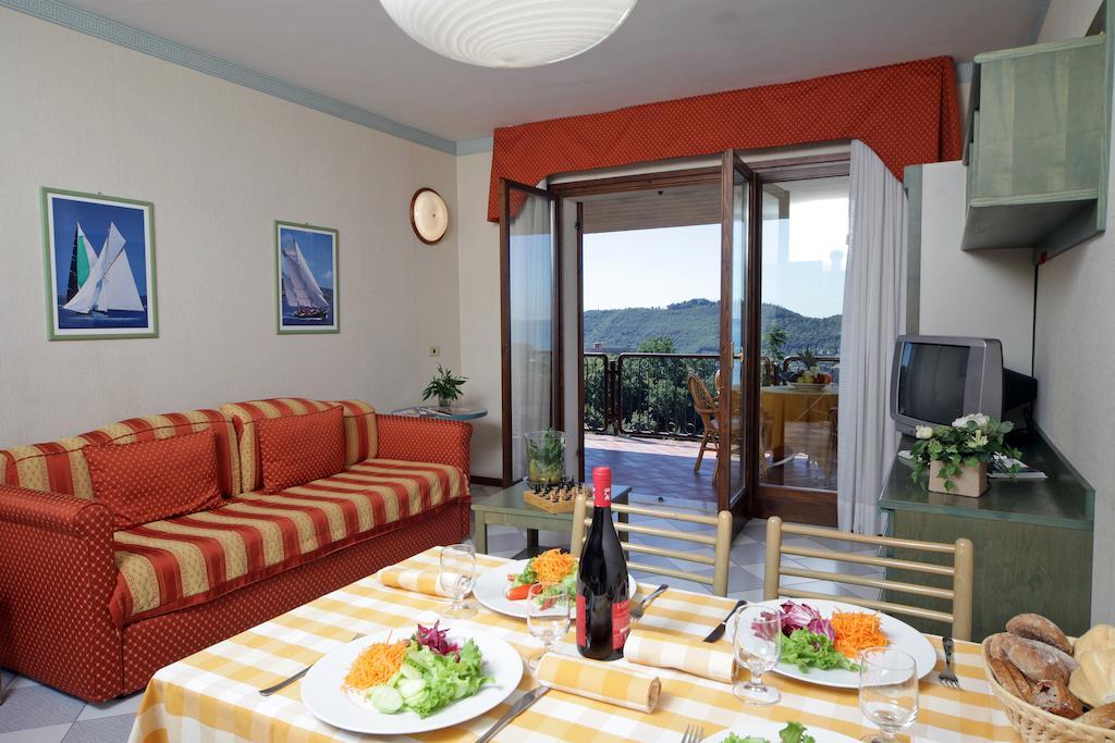 Marciaga Residence Madrigale מראה חיצוני תמונה
